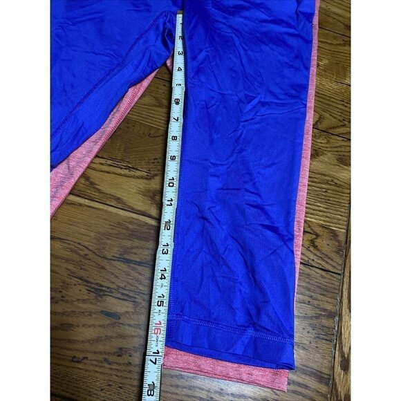 LOT Of 2 Women's Activewear Workout Cropped Leggings Reebok, CS, Size Medium - Picture 5 of 7